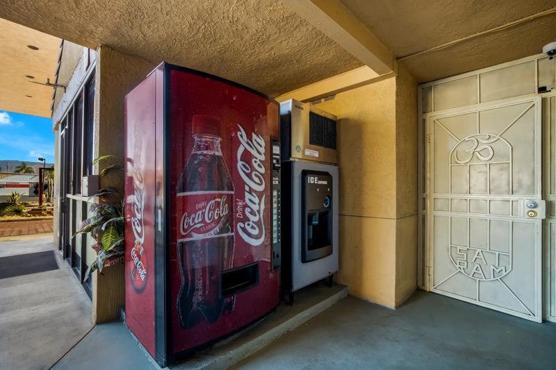 ABVI_RedlandsSanBernardinoCA_Amenities_Vending - EE7F5A6B-9D93-4B9A-B5FFFE638B72CD79