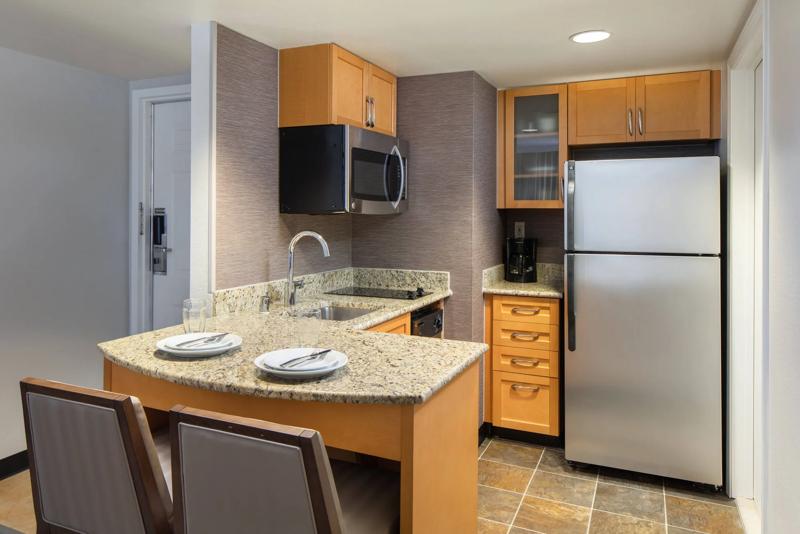 SES_SanDiegoCarmelMountain_Dining_1 - EF0E681A-5E96-4D62-8609360C6CD4D952