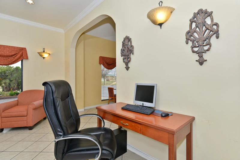ABVI_HillsboroTX_Amenities_Business Center - F093808B-5C8D-45F8-8356BE673728ED7A
