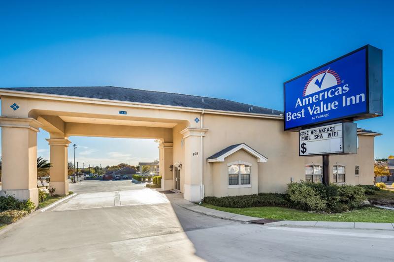 ABVI_NewBraunfelsSanAntonio_TX2257_Exterior_1 - F18860C5-C9DC-4714-BA35575729F3873D