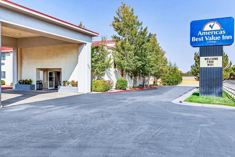 ABVI_CedarCityUT_Exterior_Entrance and Sign - F250D787-B8B4-4529-8A258179EEB5CD33
