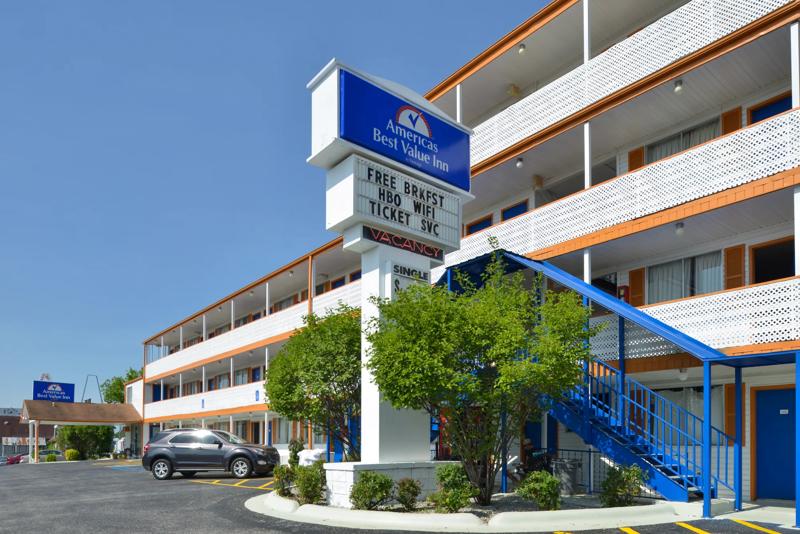 ABVI_BransonStripMO_Exterior_Sign and Staircase - F3379B6E-9C48-4490-8D8AFE850A6EBEB0