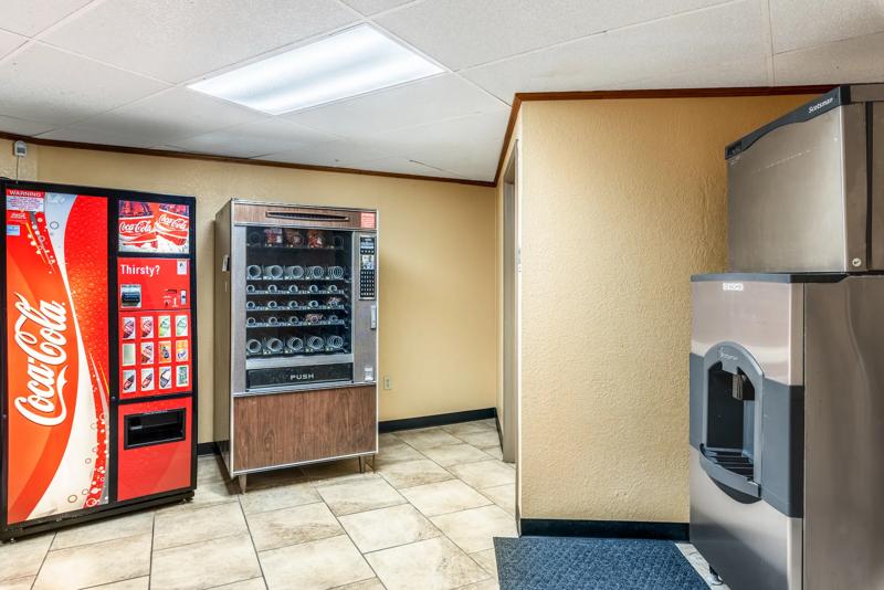 ABVI_SearcyAR_Amenities_Vending - F4315C26-4499-4048-A354CF2E2187816F