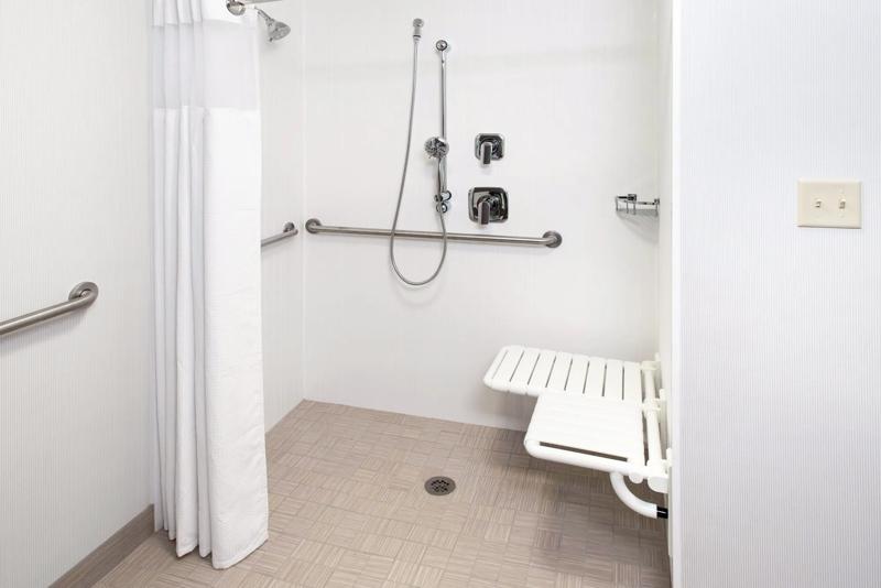 SEL_BostonMilford_GuestRooms_ADABathroomWalkInShower - F46195B7-827F-456A-99BAF74152200E15