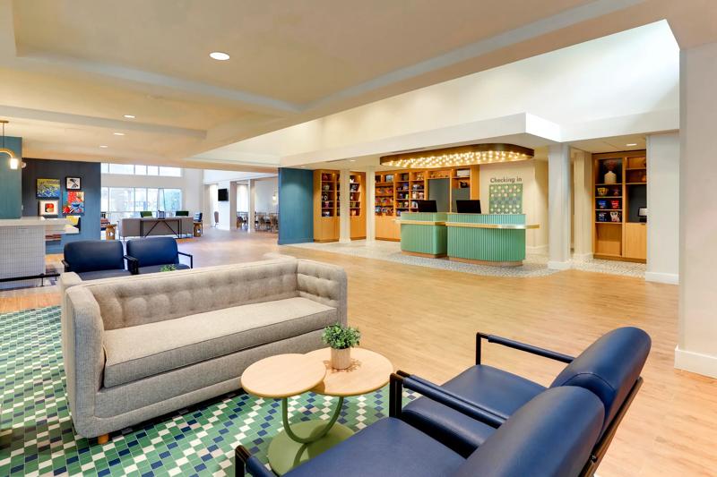 SEL_SanFranciscoAirportOysterPoint_Lobby_3