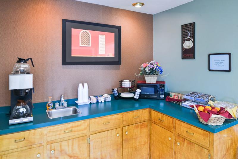 ABVI_DecaturIN_Dining_Breakfast Area_Buffet - F667A840-5714-4DD9-B01A7DD91DEB2619