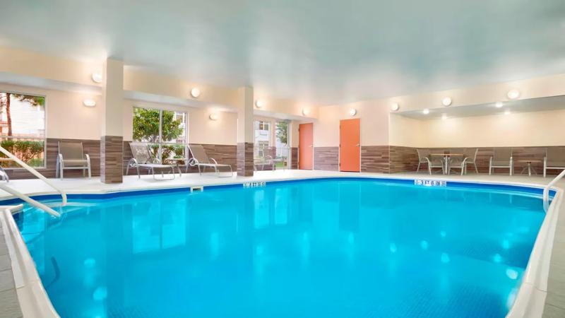 SEH_Houston_Energy_Corridor_indoor_pool - F6F9AA9C-A517-4806-A3069E891895639A