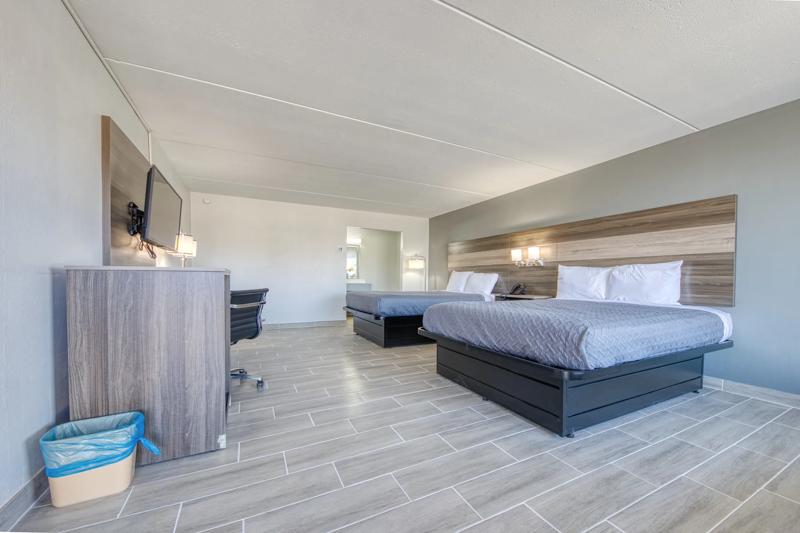 ABVI_StearnsKY_GuestRooms_Two Queens_Room - F9EE19A6-286D-4F7E-9BB34404642FF813
