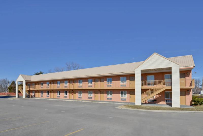 ABVI_MarionIL_Exterior_Side - FA171637-5928-4E13-8835C51AF3F313C2