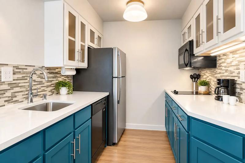 SES_SanJoseAirport_Guestroom_Kitchen