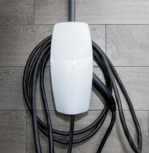 ABVI_HarlingenTX_Amenities_Electric Vehicle Charger - FB3E13CF-C327-44C0-A3C59974F96E7E13