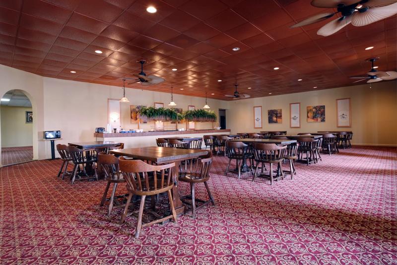 ABVI_GreenvilleMS_Dining_Breakfast Area_Tables - FCF5AFD7-0A8E-49F8-A9600606CF220190