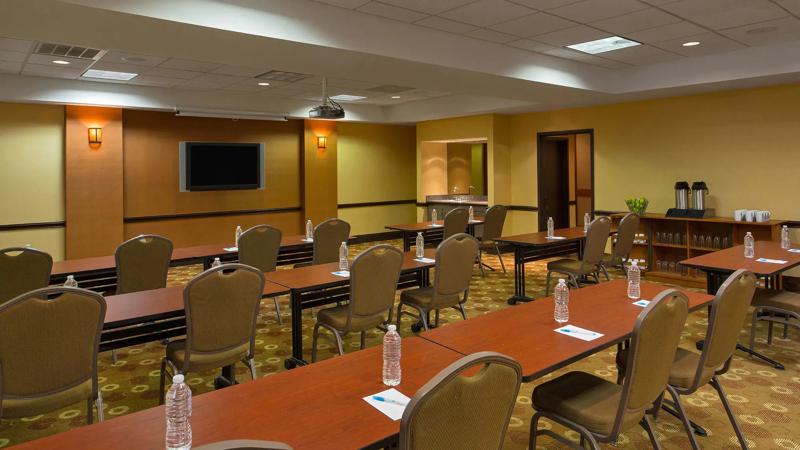 SEL_AustinNorth_Meeting Space_ClassroomSetup - FF4453C4-27BF-421F-B145F69DCA88C386
